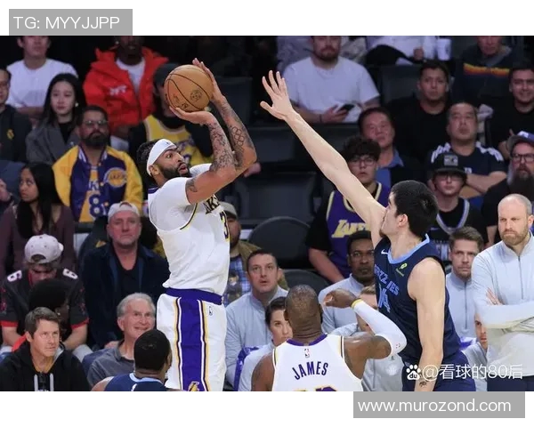 游说里皇续约的工具人？湖人新宠作用远超于此 他令灰熊经理认错